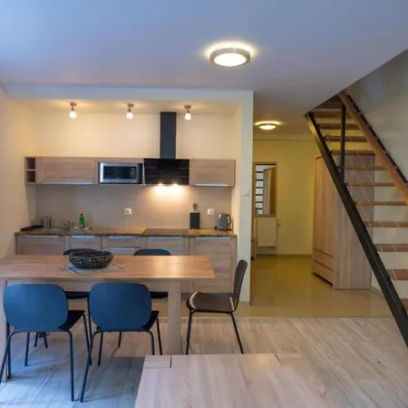 Rentplanet - Gorna Appartement *