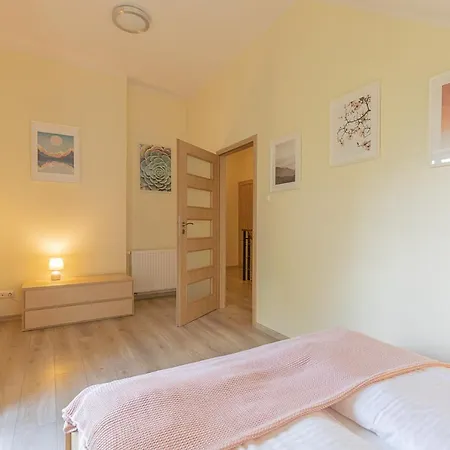 Rentplanet - Gorna Appartement *