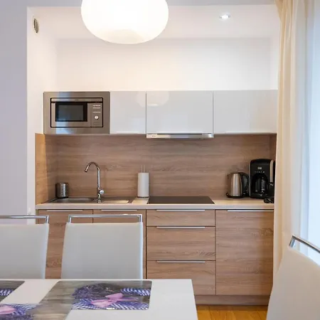 Rentplanet - Gorna Appartement *